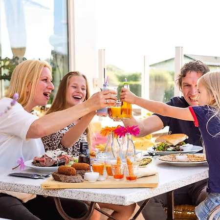 Prázdninový areál Europarcs De Woudhoeve 3*